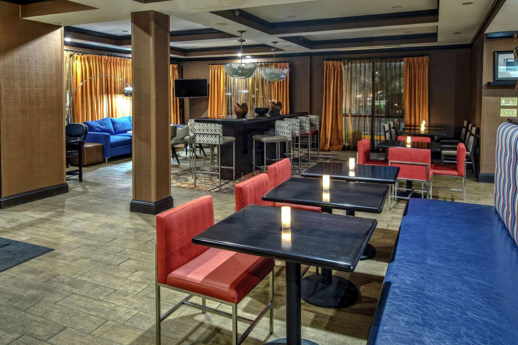 Hampton Inn Tullahoma Extérieur photo