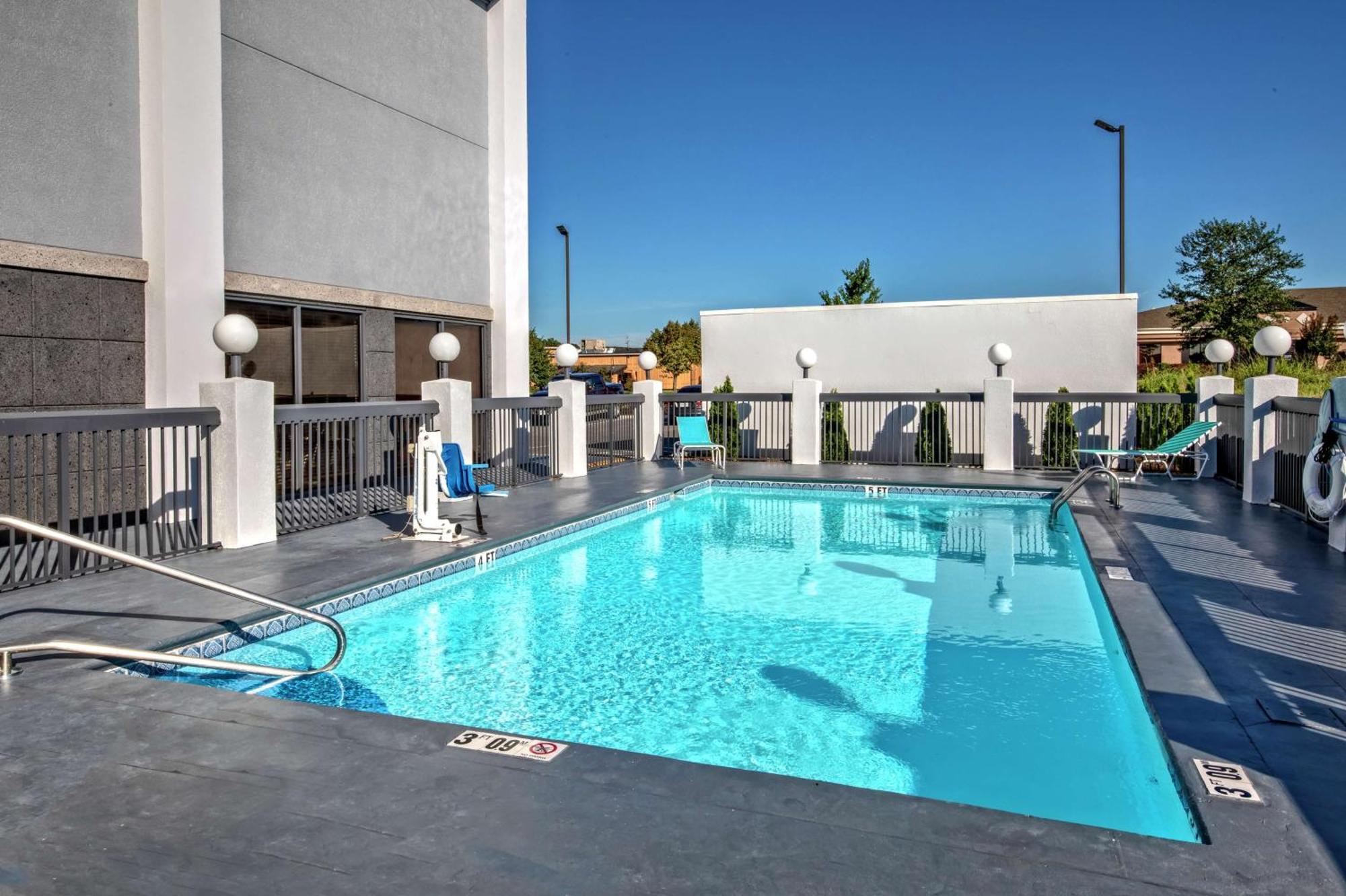 Hampton Inn Tullahoma Extérieur photo