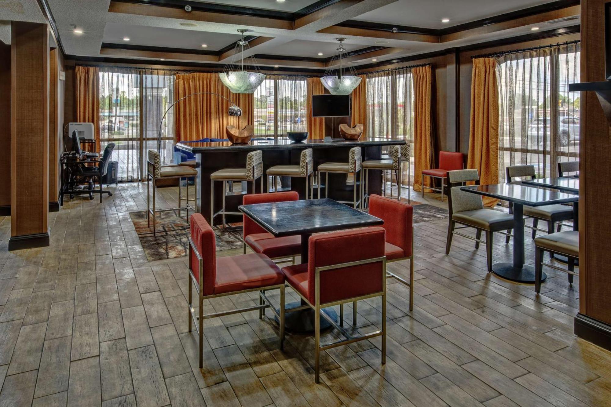 Hampton Inn Tullahoma Extérieur photo