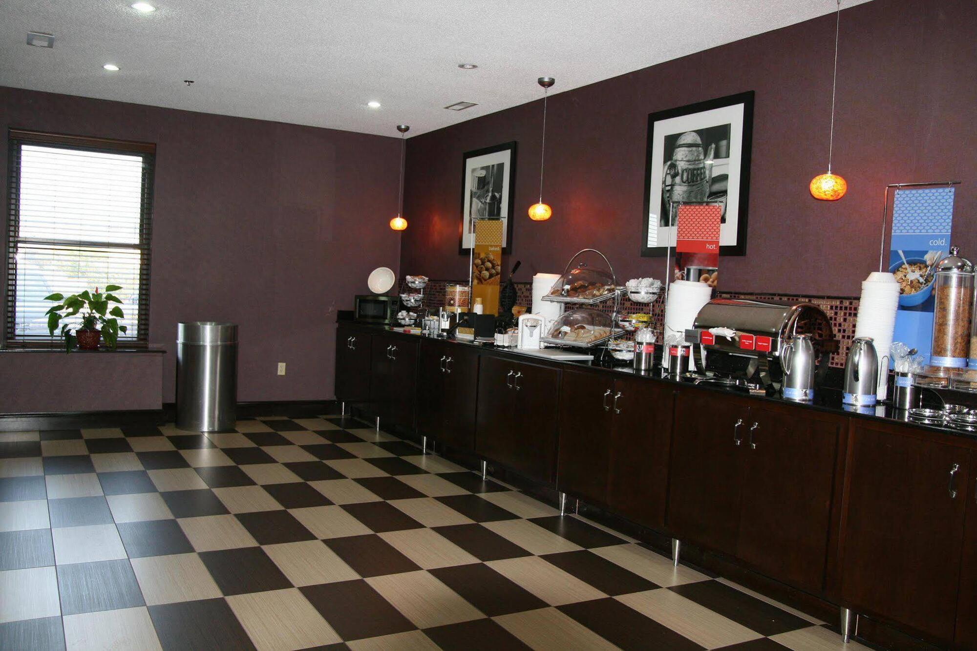 Hampton Inn Tullahoma Extérieur photo